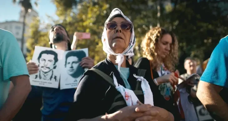 Abuelas de Plaza de Mayo protestan por la falta de envío de kits de ADN al exterior