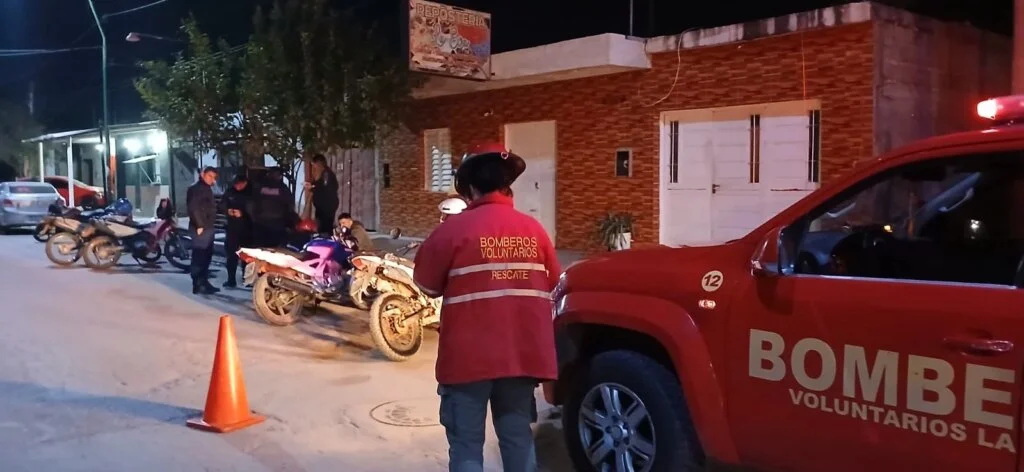 Accidente de motos en barrio Argentino: dos personas con lesiones leves