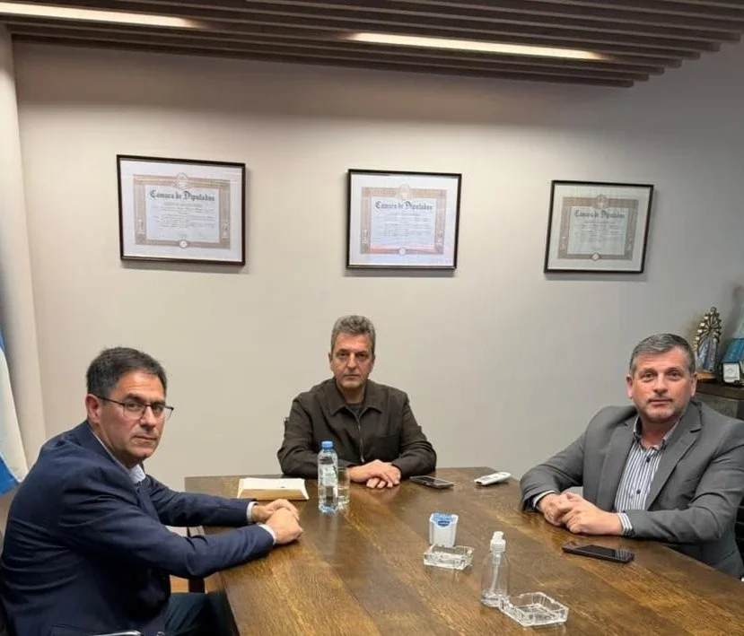 Bordagaray y Massa se comprometen a abordar la crisis universitaria en marcha federal