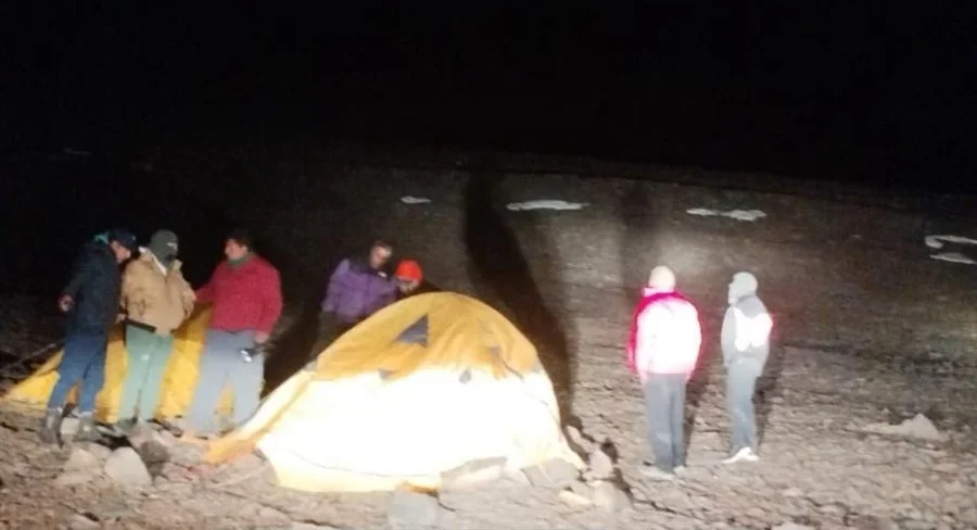 Búsqueda intensiva en el Cerro Bonete tras la desaparición de una turista en Vinchina