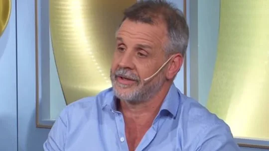 Christian Petersen regresa tras su alta médica y promete nuevas sorpresas.