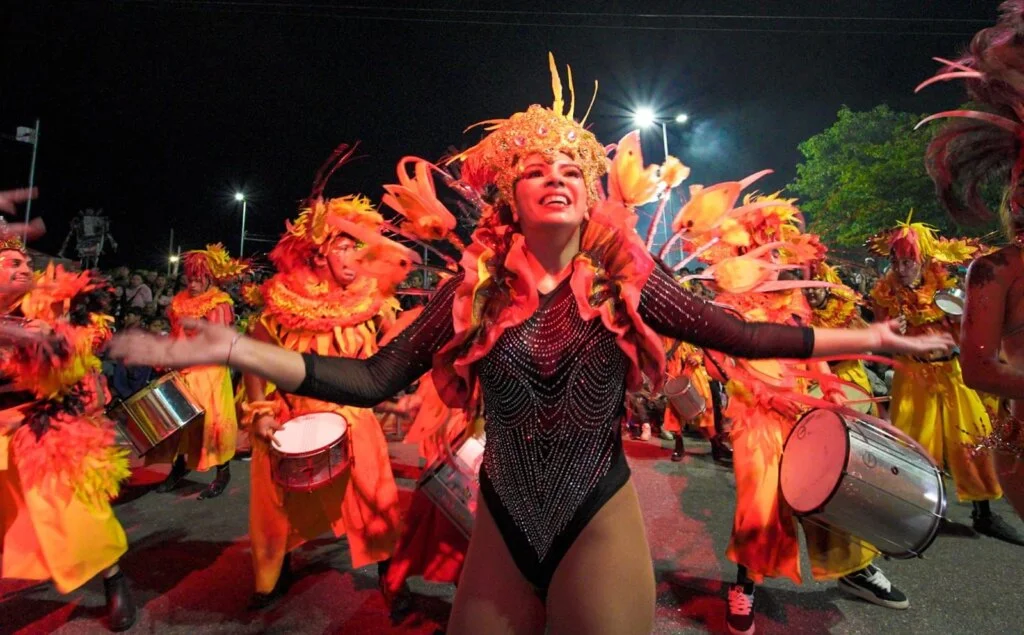 Corsos Riojanos: Un éxito multitudinario con más de 20 mil asistentes en Yacampis