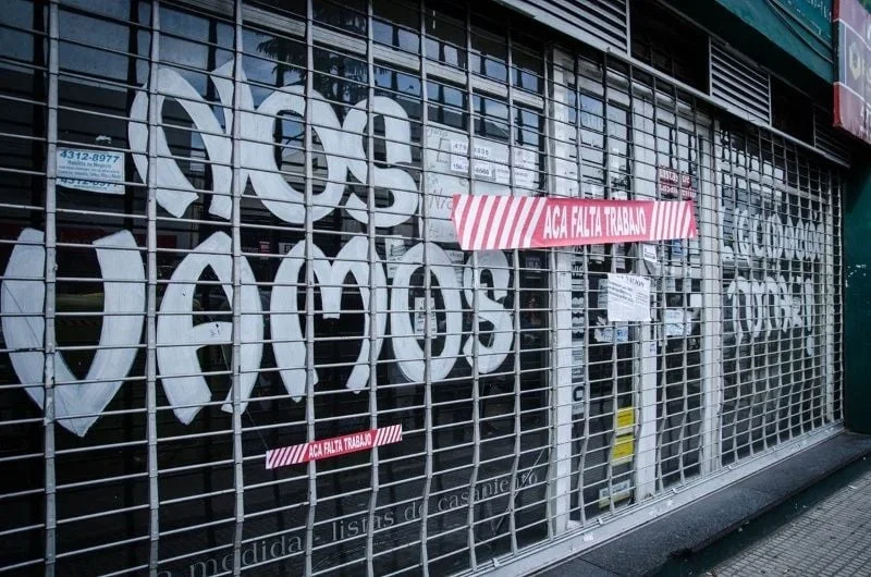 Crisis comercial en Argentina: Alerta en las provincias por cierres masivos y caída del consumo