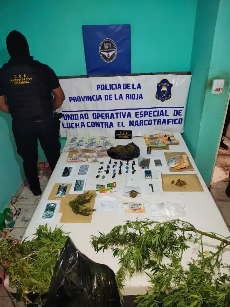 Desmantelan operación de narcomenudeo en Chamical: se incautaron $3,2 millones