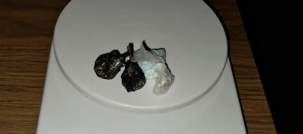 Detenidos con drogas en la Ruta 79: un operativo policial sorprende a la pareja