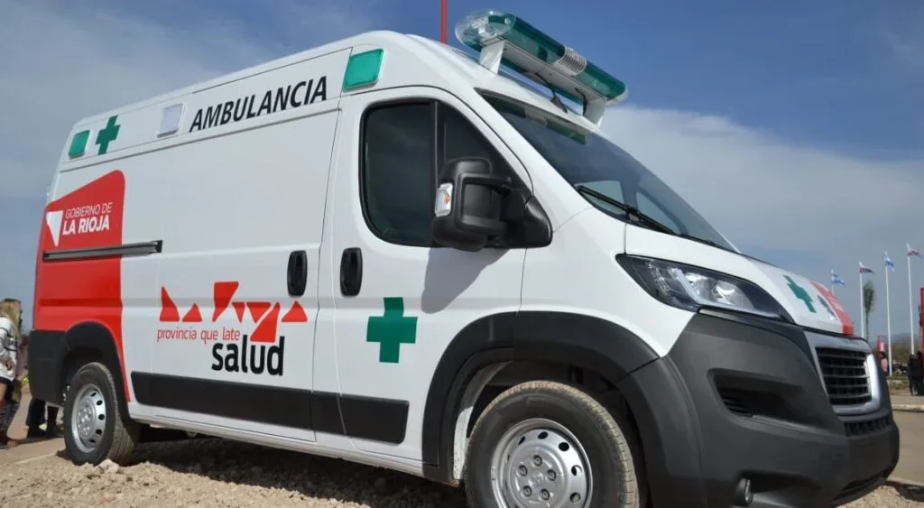 Joven de 14 años internada tras accidente en un quinto piso de La Rioja