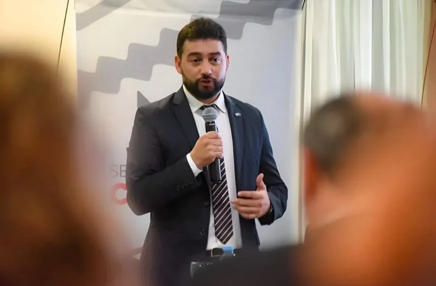 La Rioja refuerza espacios públicos: defensa de operativos de saturación por el Gobierno