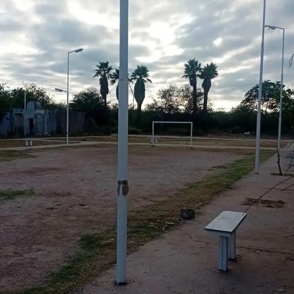 Tragedia en el barrio 29 de Junio: niño de 5 años electrocutado en plaza pública
