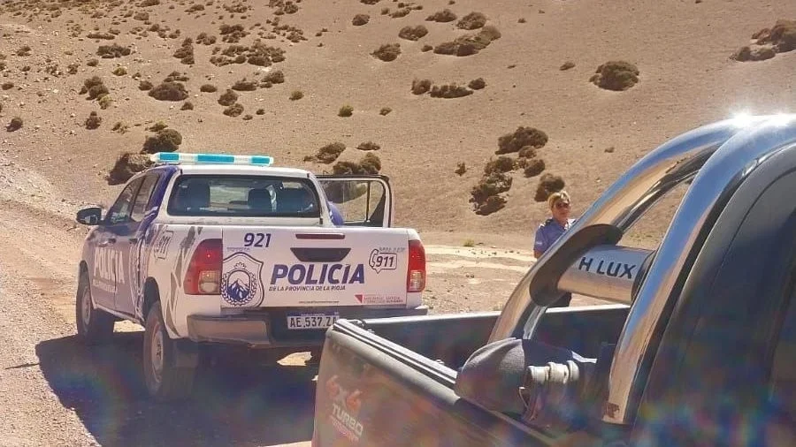 Turistas rescatados en Laguna Brava tras quedar atrapados en el barro