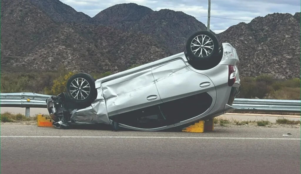 Accidente en Chilecito: mujer de 66 años sufre lesiones en vuelco de vehículo