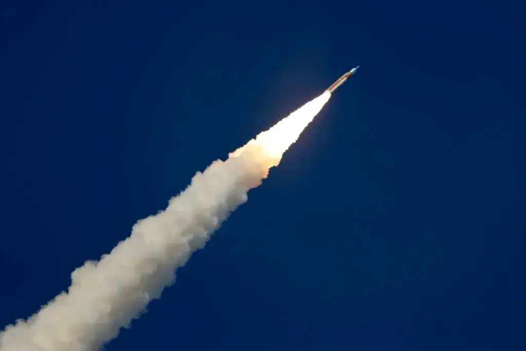 Avance histórico de Artemis II: a solo 183.936 km de la Luna