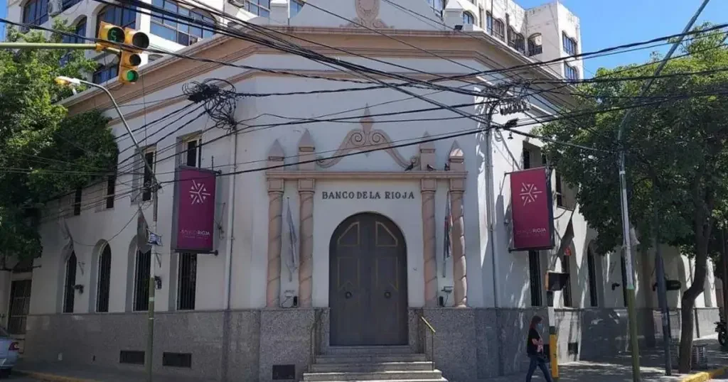 Banco Rioja garantiza atención normal mientras el sector bancario se paraliza