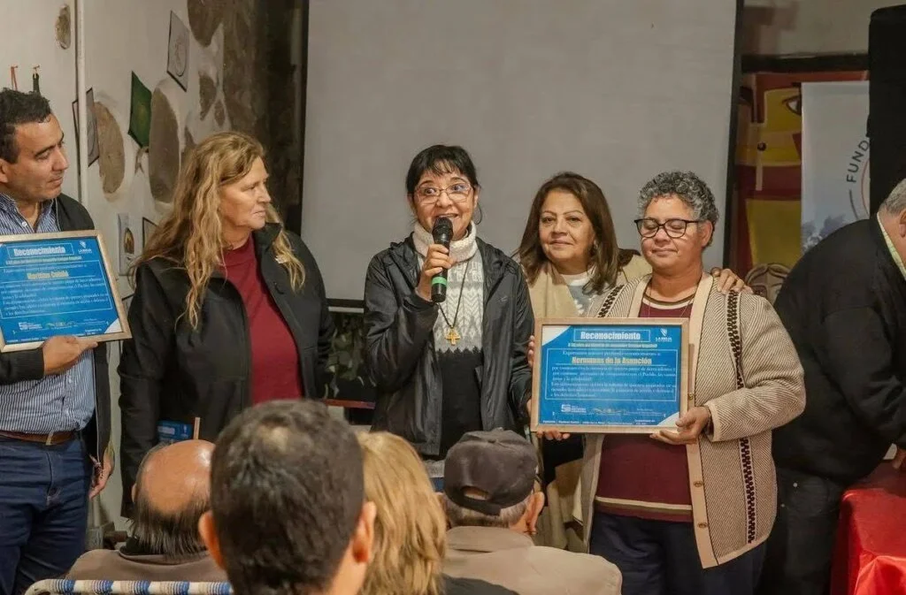 Casa María rinde tributo a Monseñor Angelelli en un emotivo acto en Aminga