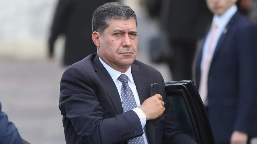 Casas defiende recursos hídricos en medio de la polémica reforma de glaciares