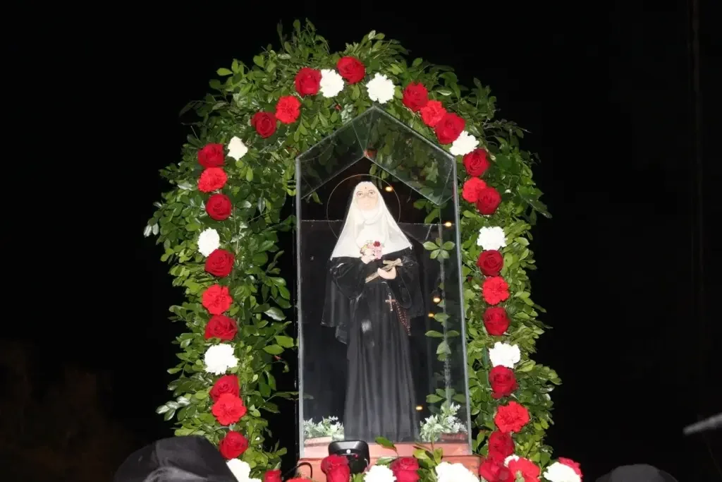 Chilecito se llena de música y fervor en la celebración de Santa Rita de Casia