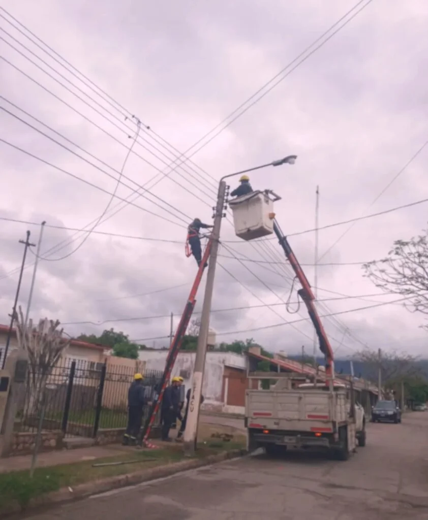 Chilecito se recupera tras el corte de luz que afectó a toda la ciudad en la madrugada
