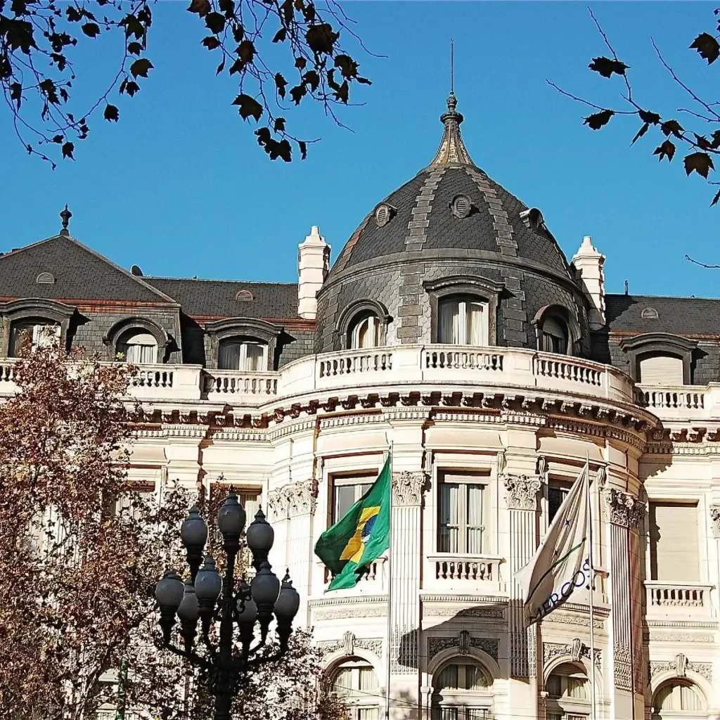 Crisis diplomática entre Brasil y Argentina: embajador retirado y tensiones crecientes