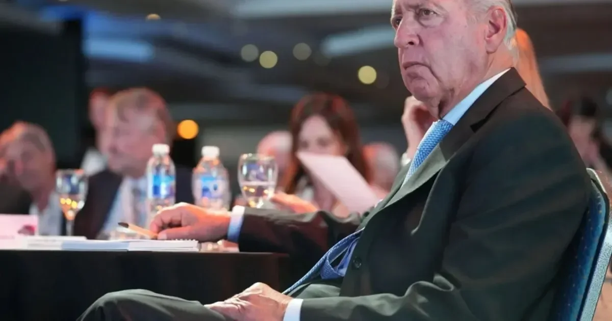 Crisis interna en la UIA: Daniel Funes de Rioja bajo presión por divisiones críticas