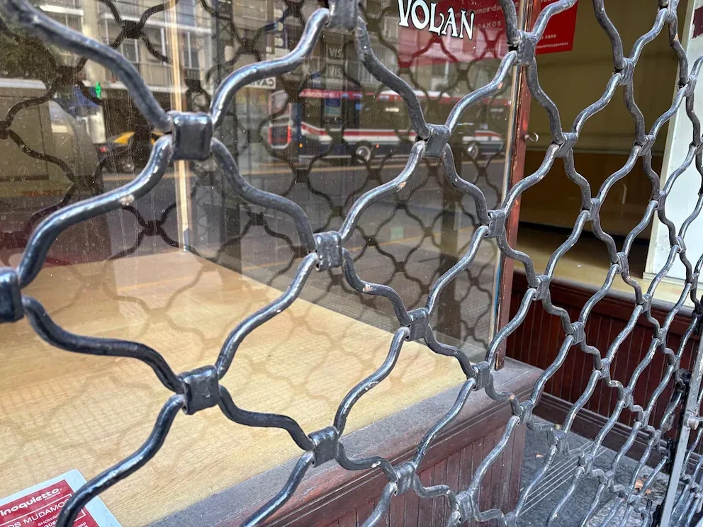 Desaparece un ícono del comercio riojano: "Caramelo" cierra tras décadas de servicio