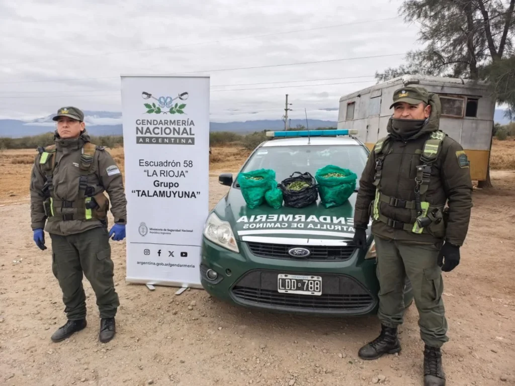 Desarticulan banda narco en La Rioja: 19 kilos de cocaína incautados en colectivo