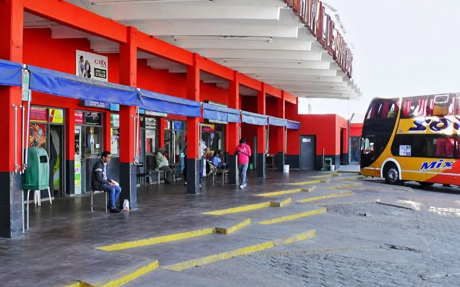 Detenido por exhibicionismo en la Terminal de Chepes: dos niñas fueron testigos
