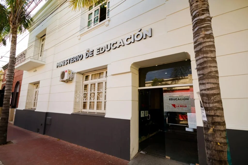 Docentes de La Rioja se preparan para paritarias clave este lunes a las 9:00