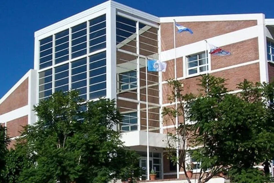 Docentes de la UNLaR se movilizan: paro por reclamos salariales desde el 16 de marzo