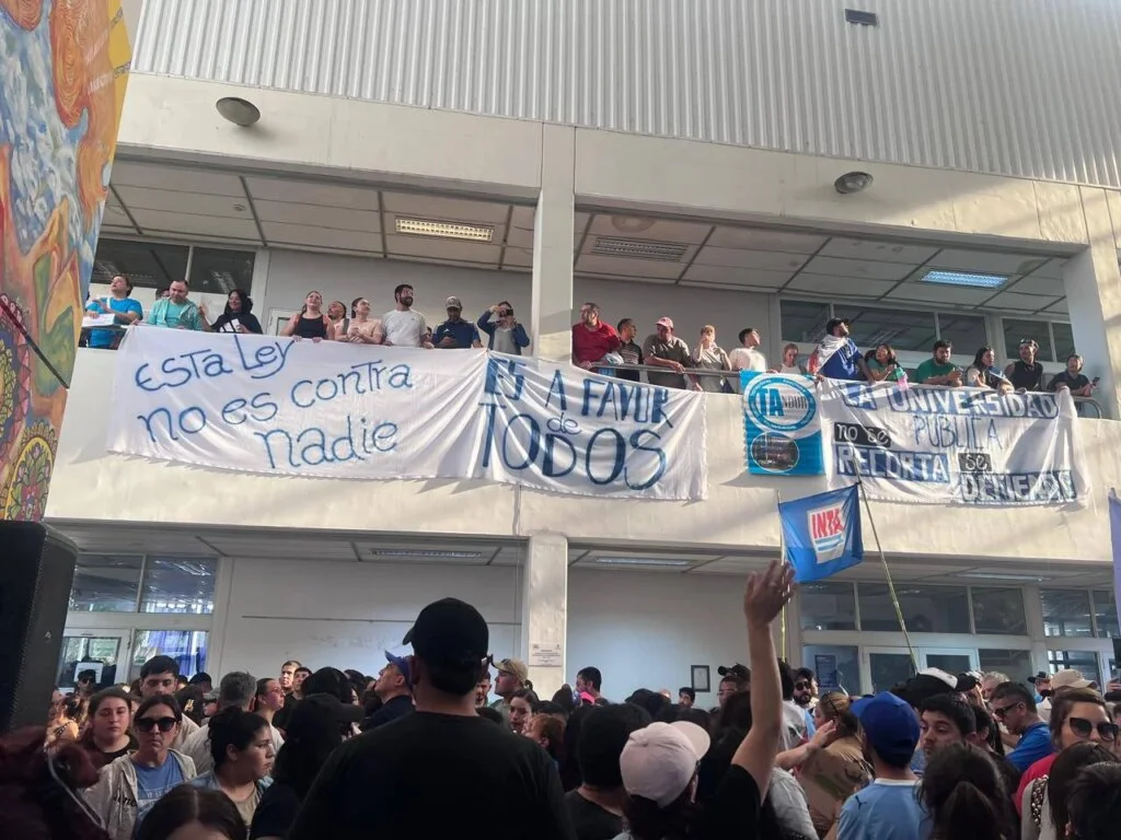 Docentes de SIDIUNLAR garantizan actividades sin interrupciones en La Rioja