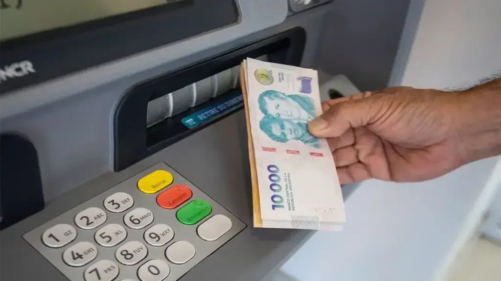 El pago de sueldos estatales en La Rioja se realizará este miércoles 5 de agosto