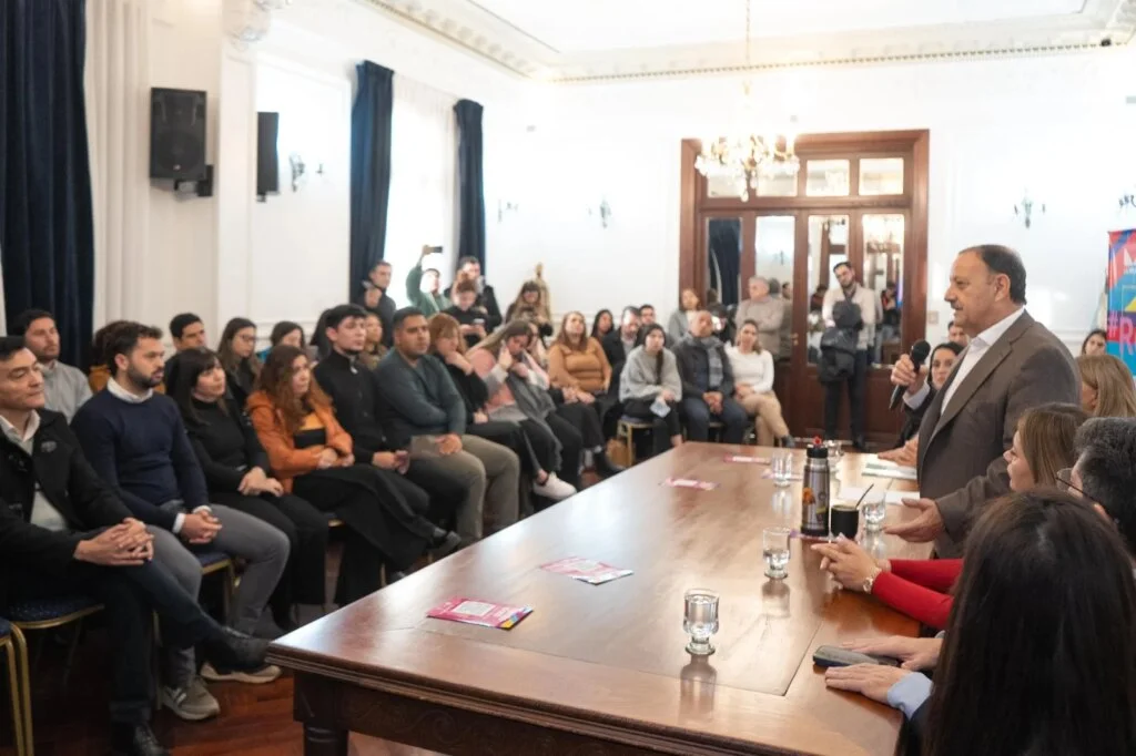 Emprendedores riojanos reciben impulso en la segunda edición de “Revolucioná tu Emprendimiento”