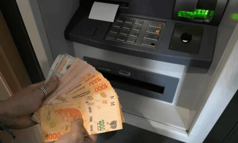 Estatales de La Rioja reciben sus haberes a través de Banco Rioja y Banco Hipotecario