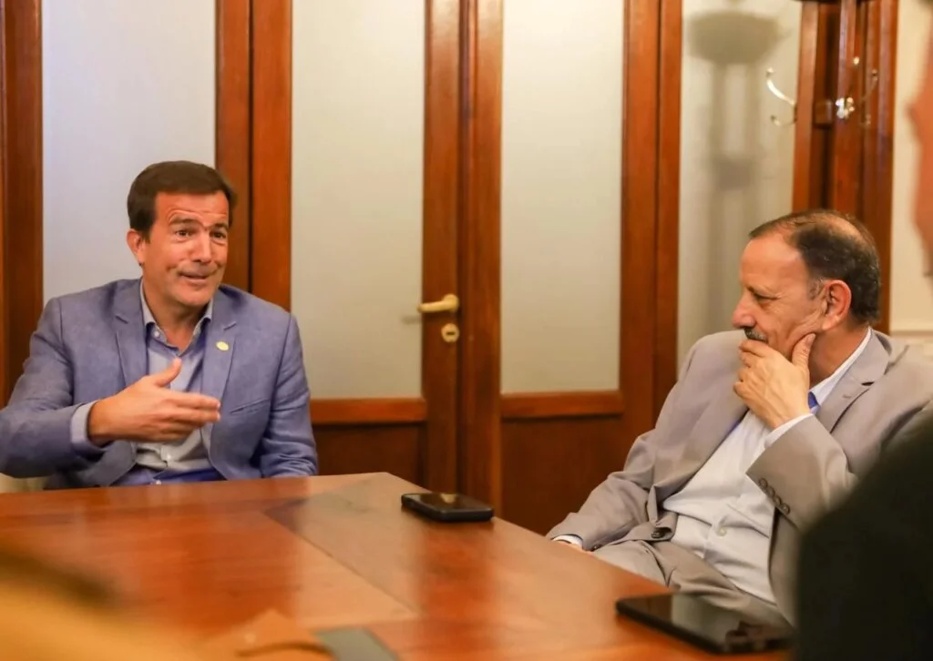 Estrategias innovadoras del Gobernador Quintela para revitalizar el turismo riojano