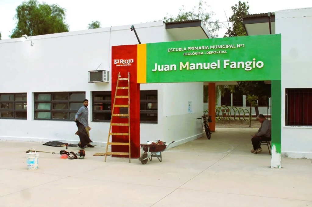 Estudiantes de Capital se beneficiarán con mejoras en escuelas municipales para el ciclo lectivo