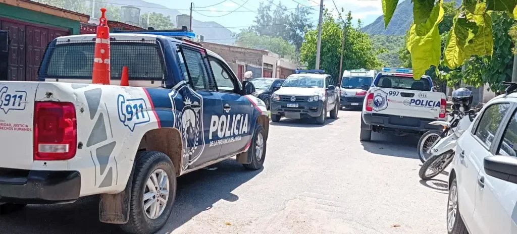Fallecimiento en barrio Ferroviario: hallan un cuerpo en estado de descomposición