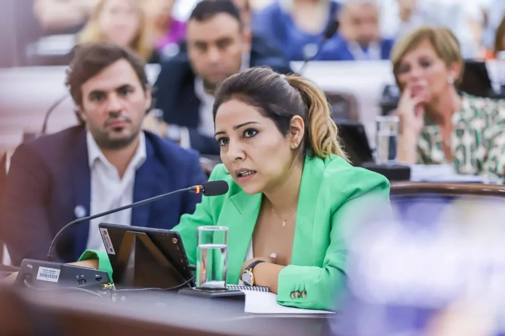 Familias riojanas se benefician con la propuesta de refinanciación de deudas de Lourdes Ortiz