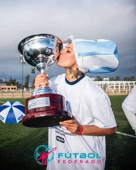 Gaby Herrera brilla en el Torneo Apertura: Racing Club celebra su victoria