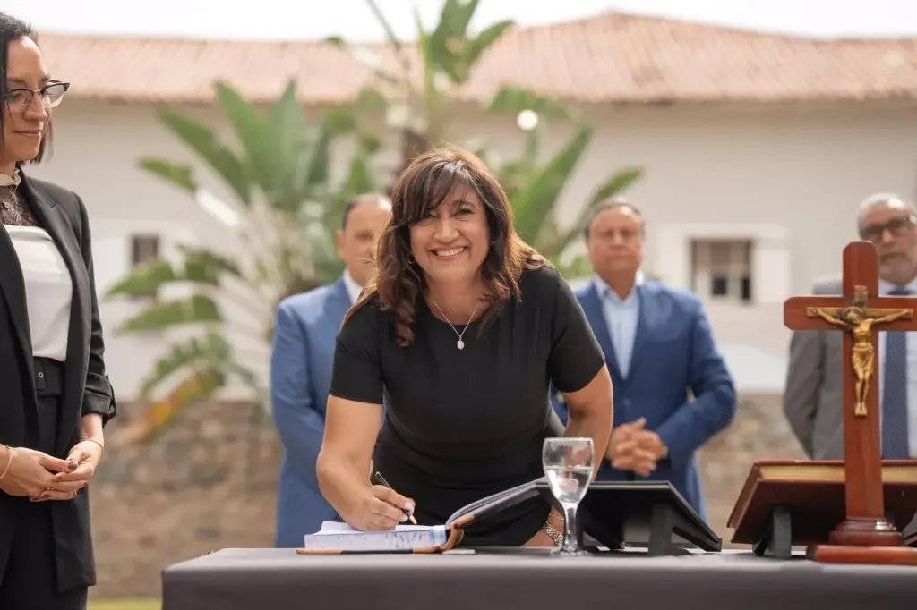 Gaitán inicia su gestión con un presupuesto propio que promete mejorar servicios en La Rioja