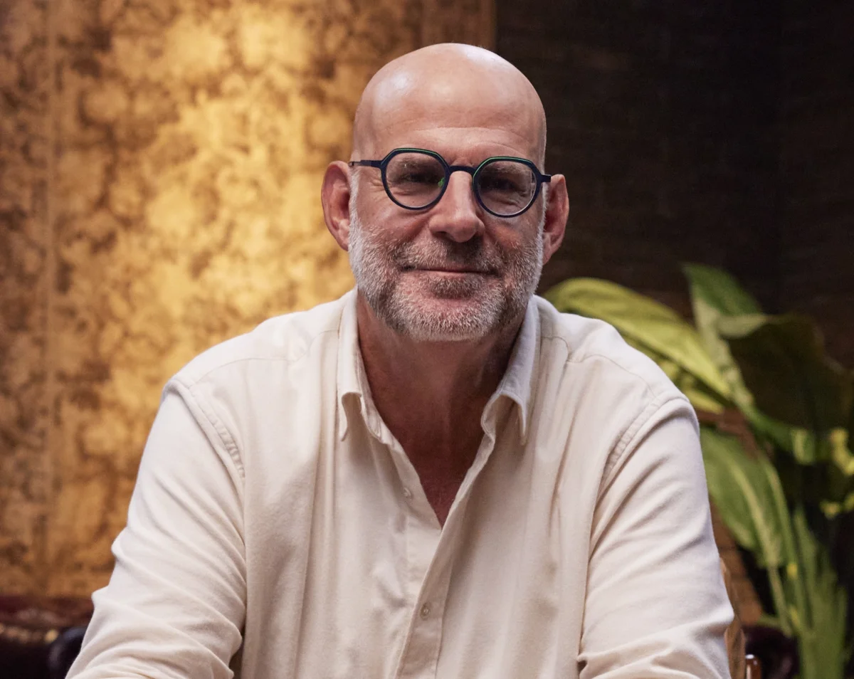 Harlan Coben: el autor que redefine el thriller en la era de Netflix