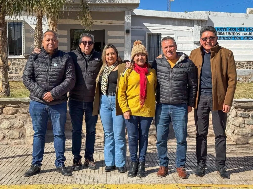 Intendentes del Oeste Grande unen fuerzas en Villa Castelli para mejorar la gestión local