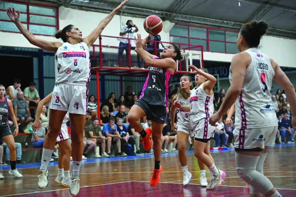 La Fusión sigue sin encontrar el camino del triunfo en la Liga de Básquet Femenino