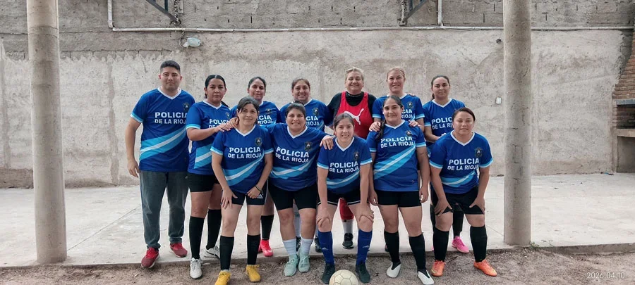La Legislatura brilla en el debut del fútbol femenino con una goleada histórica