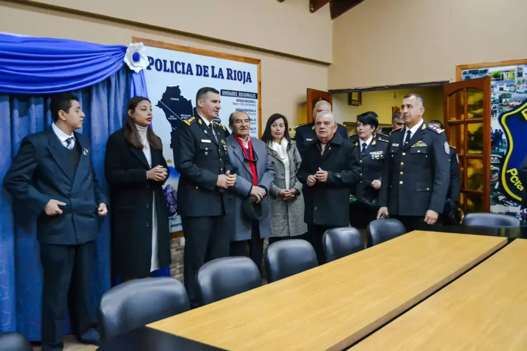 La Policía de La Rioja refuerza su infraestructura con nueva sala de conferencias