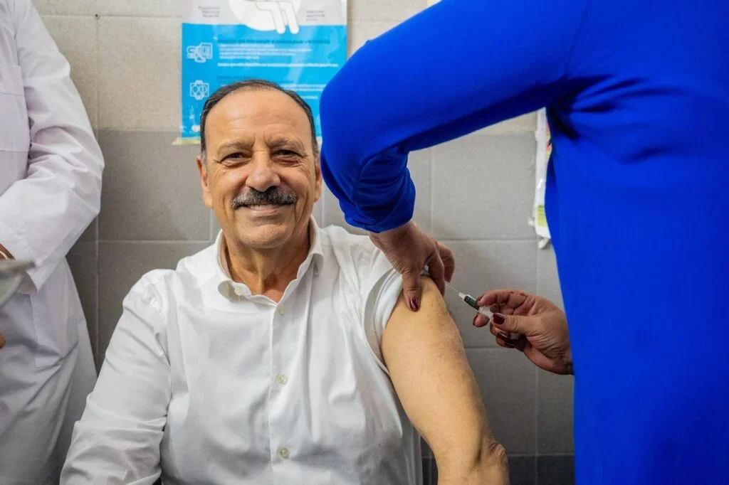 La Rioja inicia campaña de vacunación antigripal: 16 mil dosis disponibles para la población