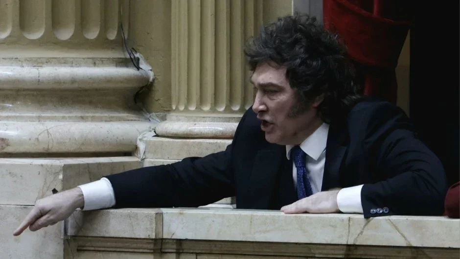 Milei critica a la prensa en el Congreso: un enfrentamiento sin precedentes