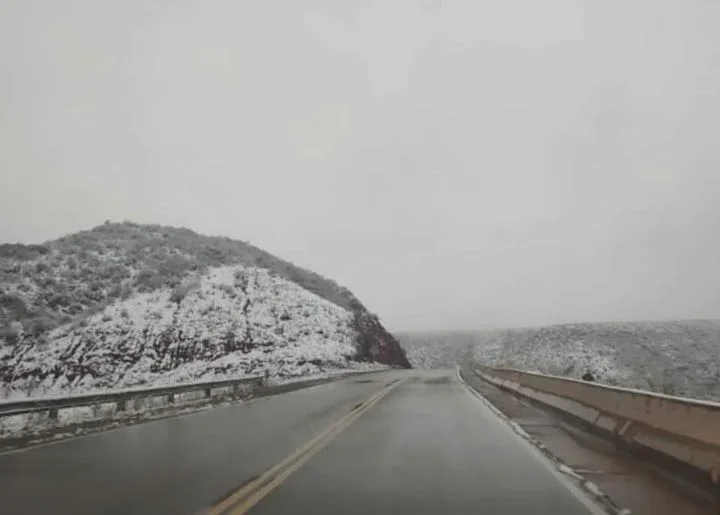 Nevadas y vientos intensos afectan la cordillera: alerta amarilla en La Rioja