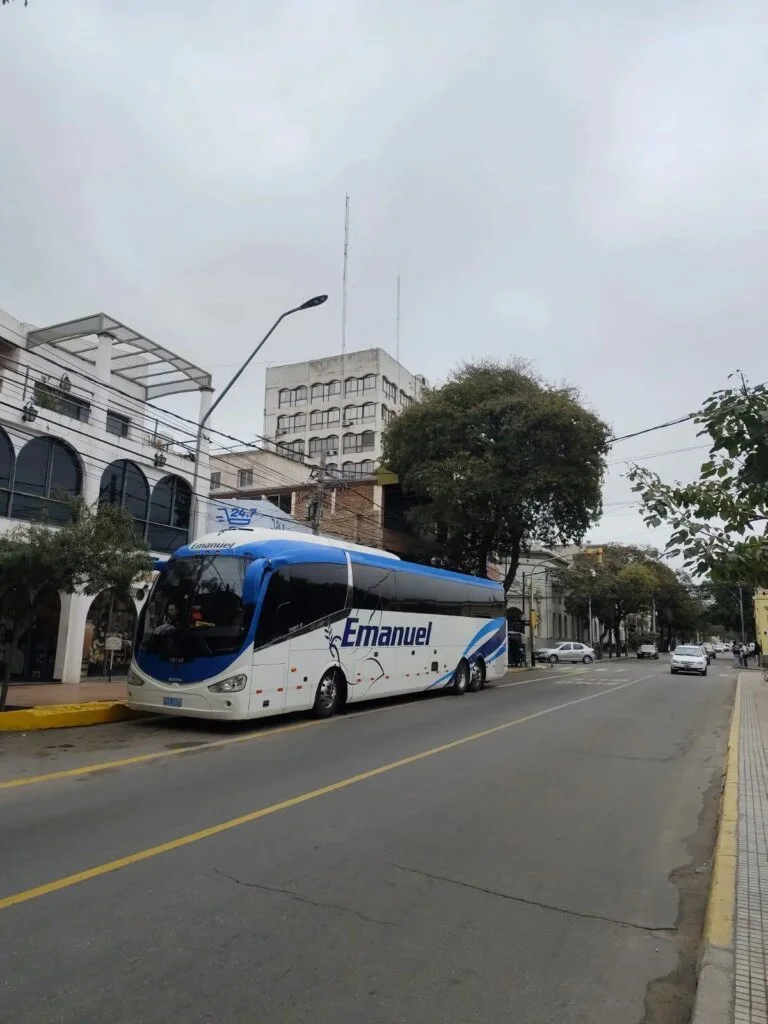 Nueva dársena para buses turísticos en el microcentro: mejora en movilidad y turismo local