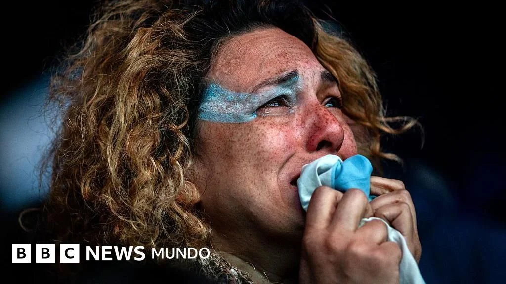 Pablo Alabarces cuestiona la imagen de los futbolistas como símbolos patrios en el Mundial
