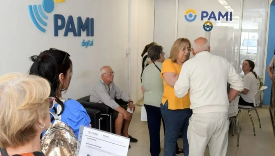 Pacientes en La Rioja enfrentan demoras en atención médica por paro de médicos de cabecera