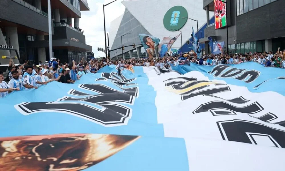 Prohibición de acceso a estadios para hinchas violentos tras incidentes en el Mundial