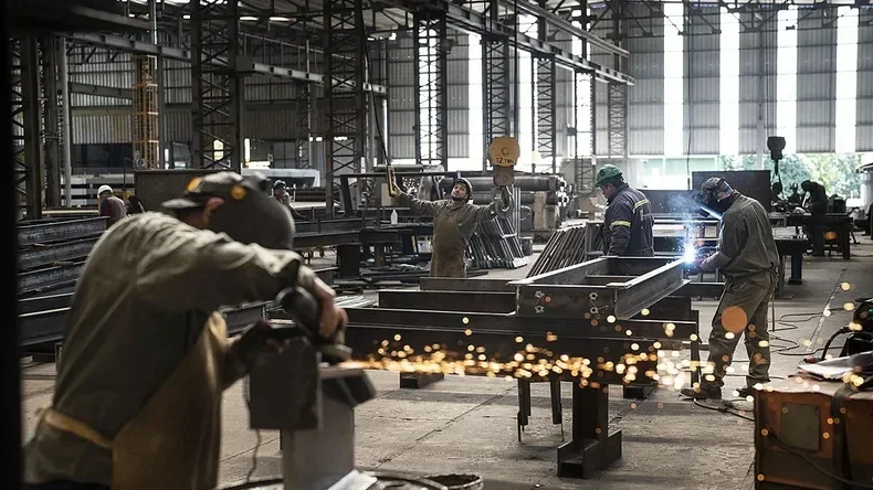 Reforma laboral de Milei genera preocupación por salarios y despidos en La Rioja